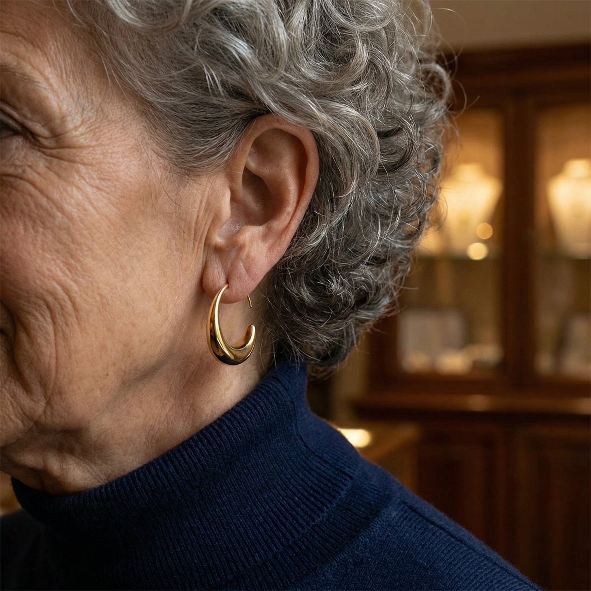 Susanne guldøreringe med struktur